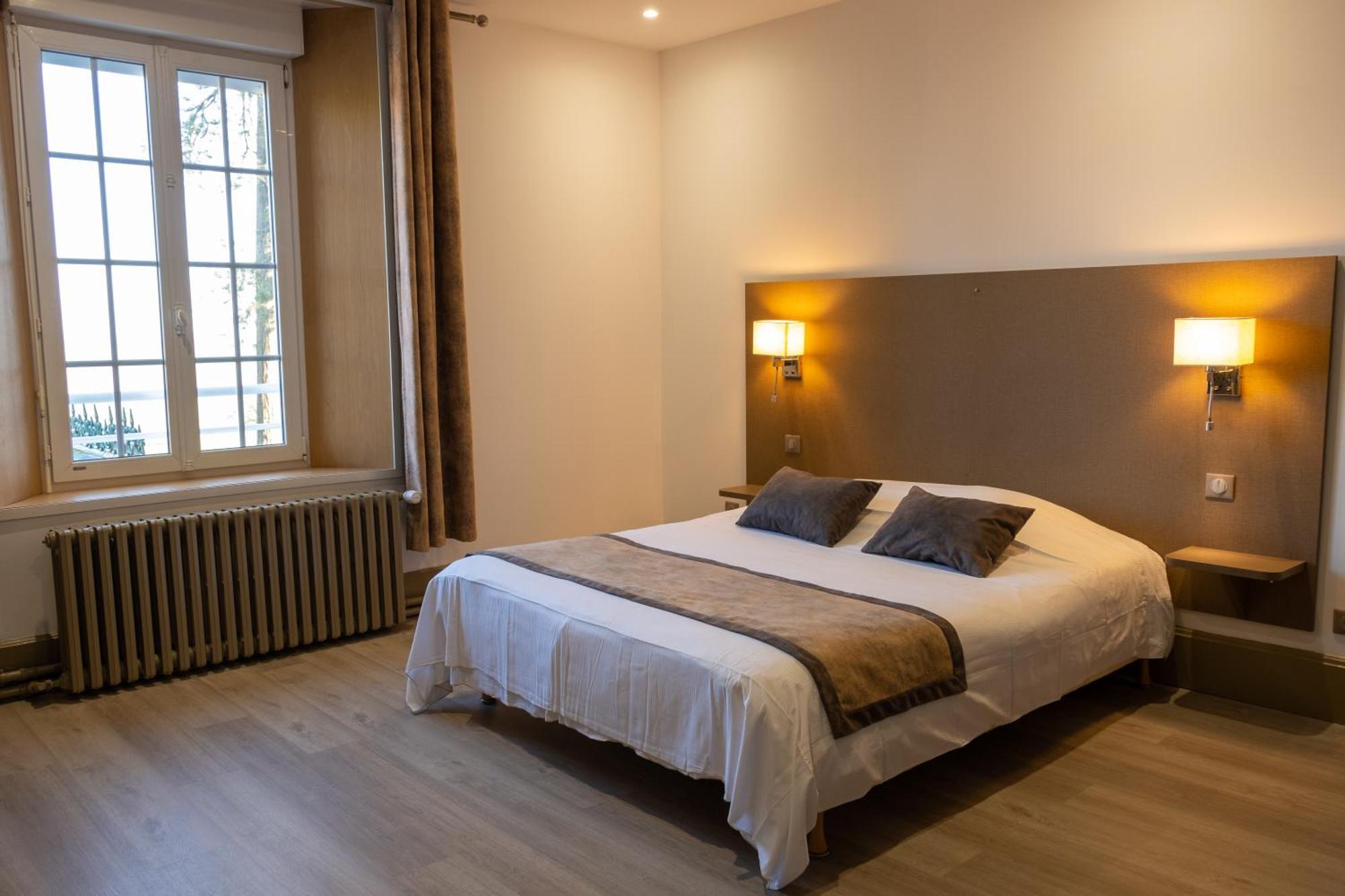 Logis - Hotel Restaurant La Sapiniere Wisques Luaran gambar