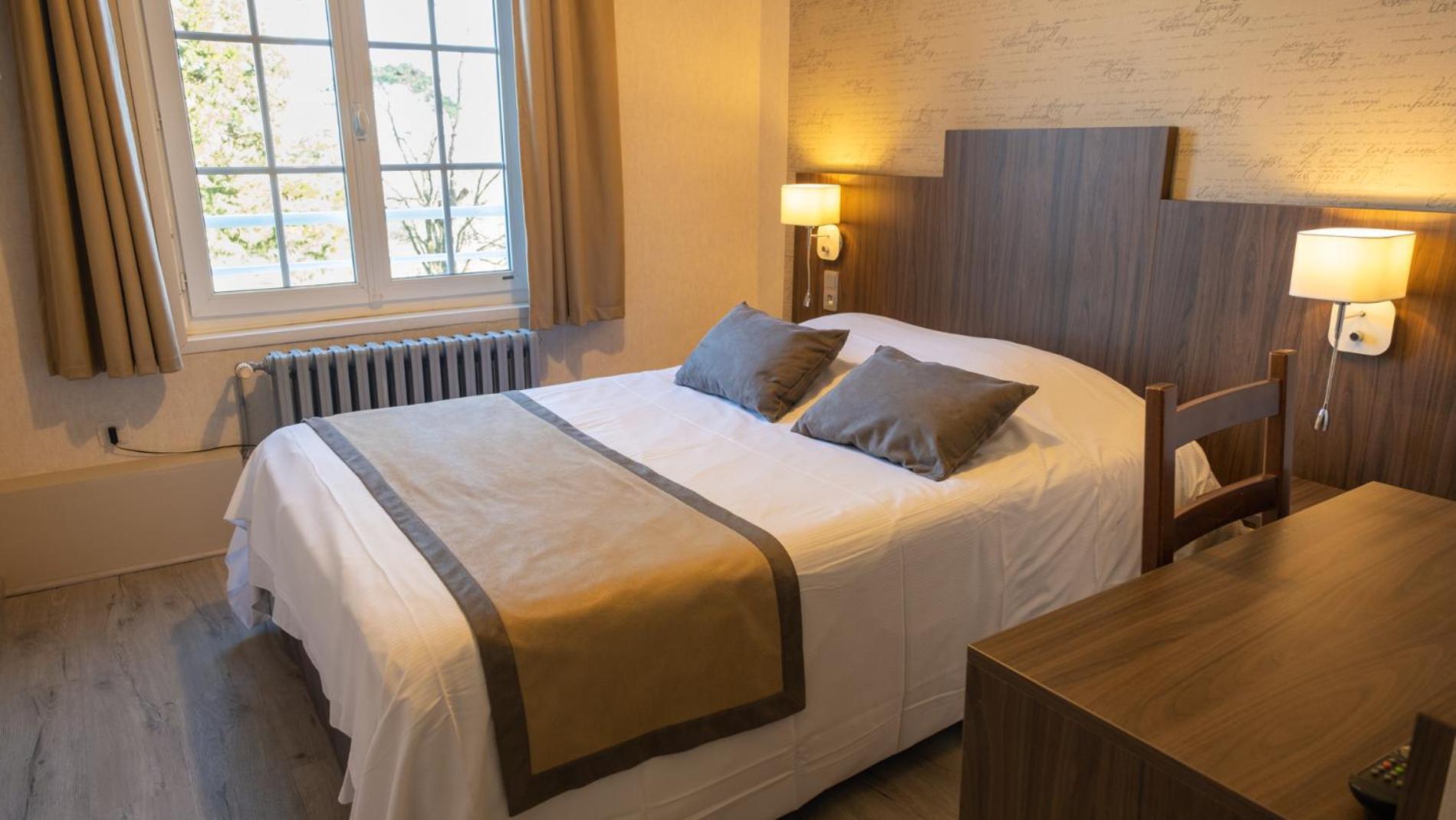 Logis - Hotel Restaurant La Sapiniere Wisques Luaran gambar