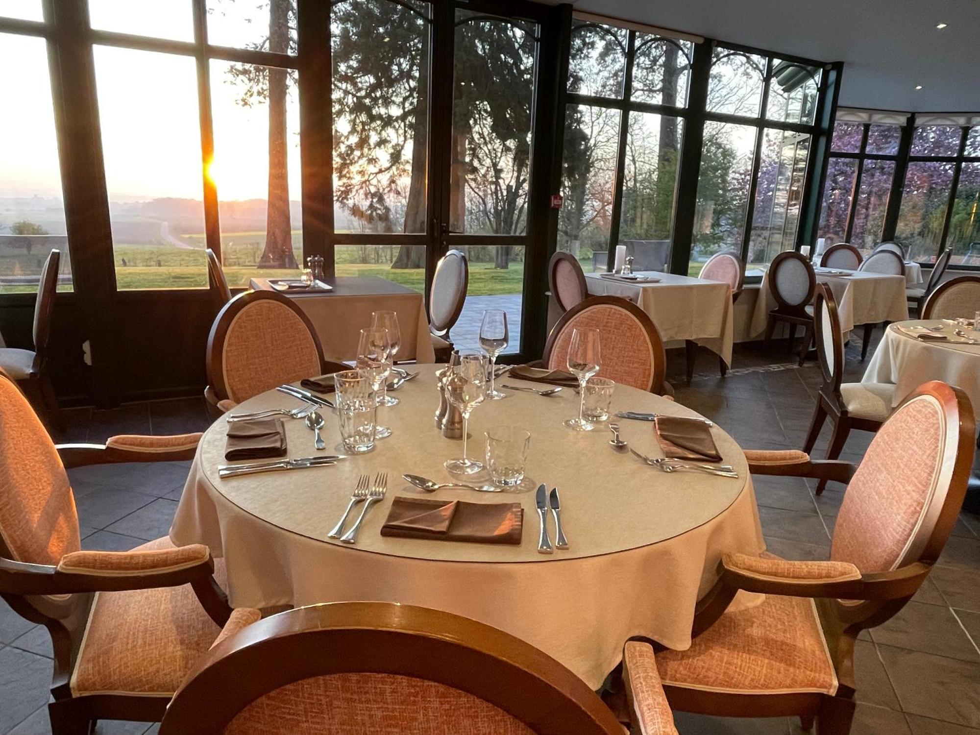 Logis - Hotel Restaurant La Sapiniere Wisques Luaran gambar