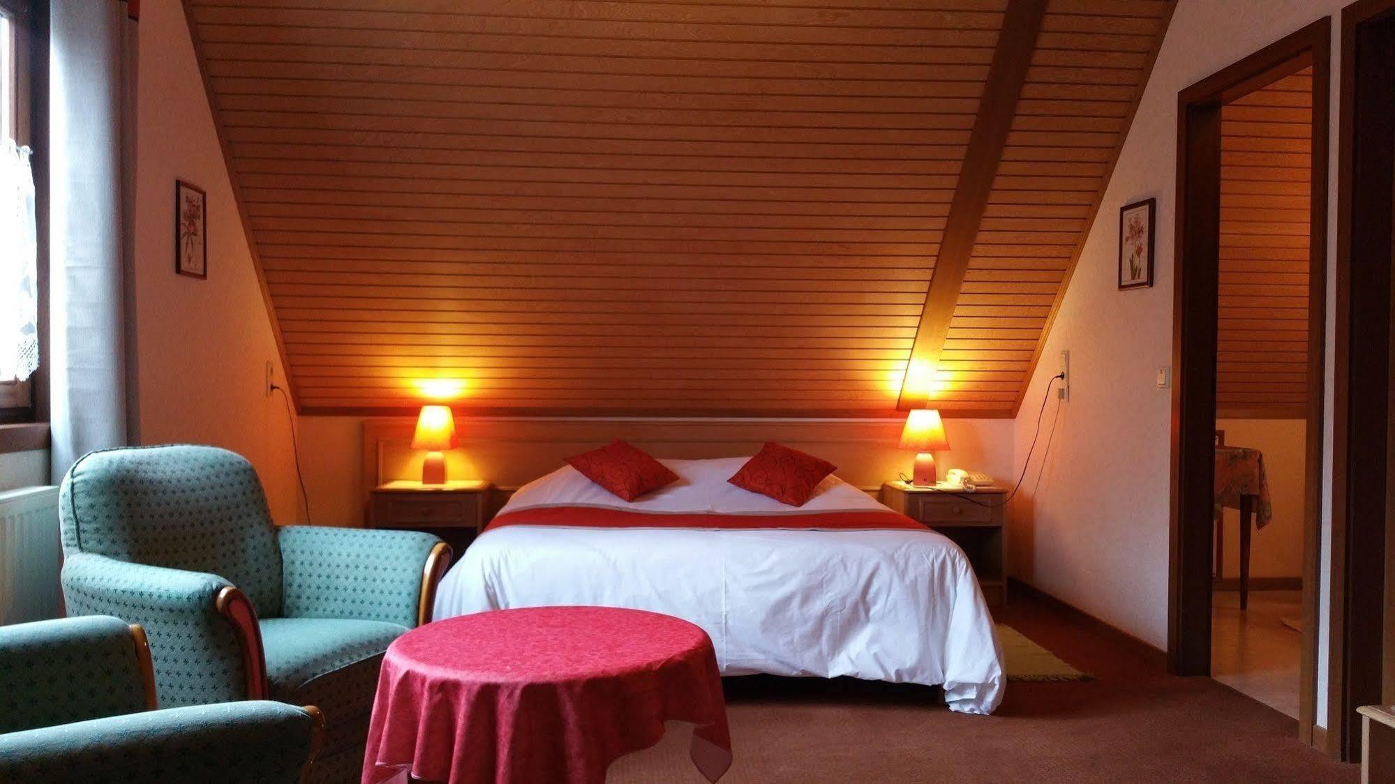 Logis - Hotel Restaurant La Sapiniere Wisques Luaran gambar