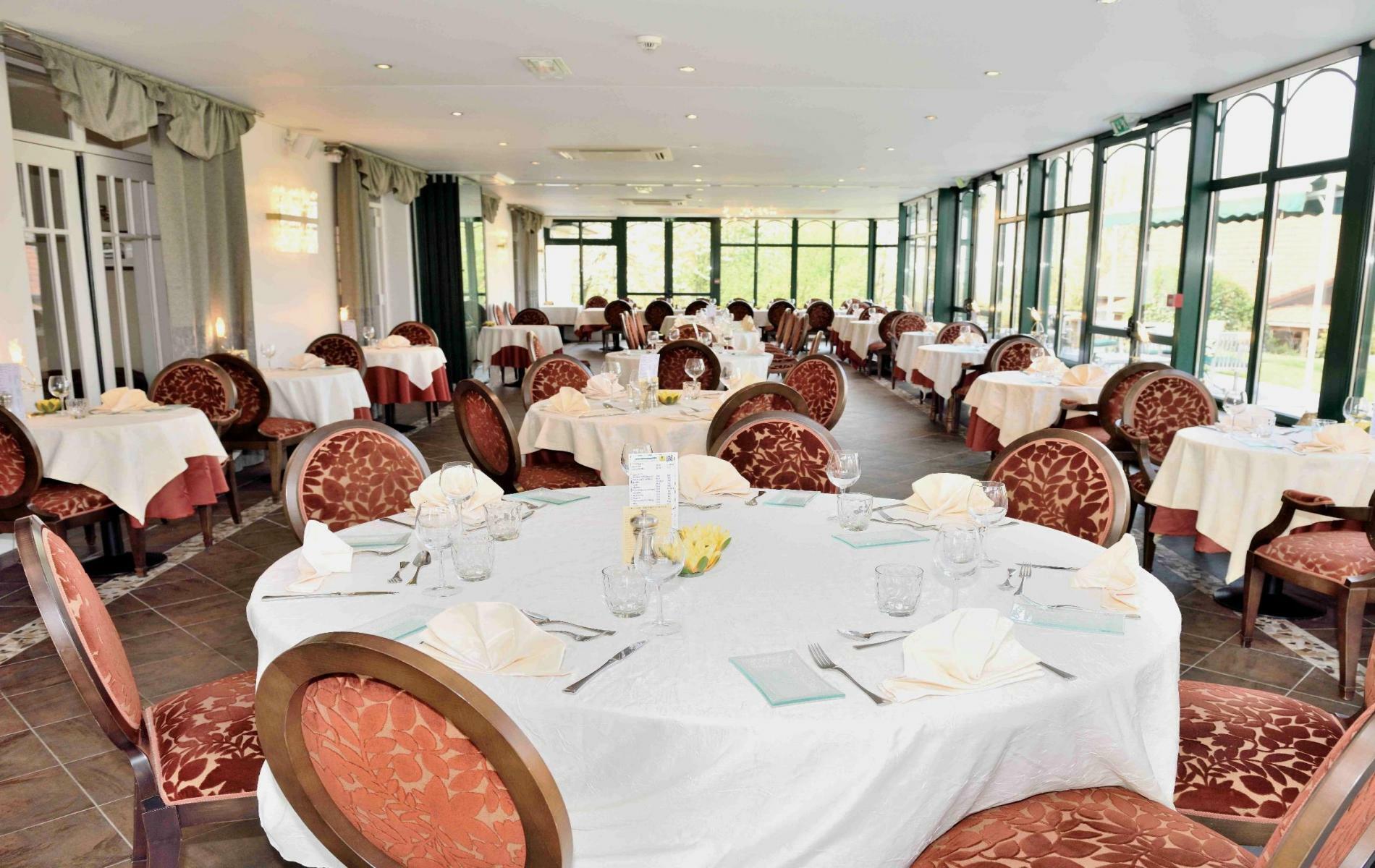 Logis - Hotel Restaurant La Sapiniere Wisques Luaran gambar